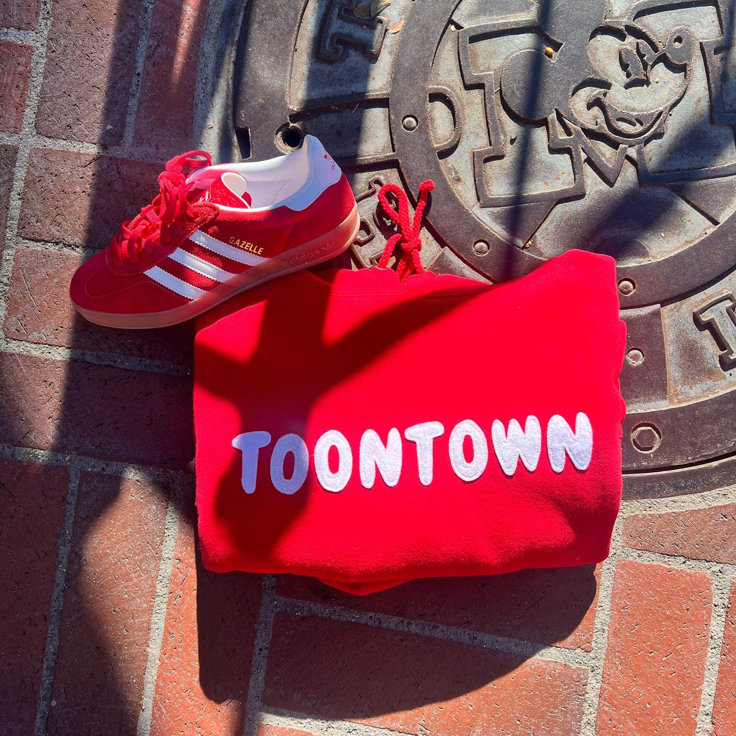 Essentials - ToonTown (PRESALE)